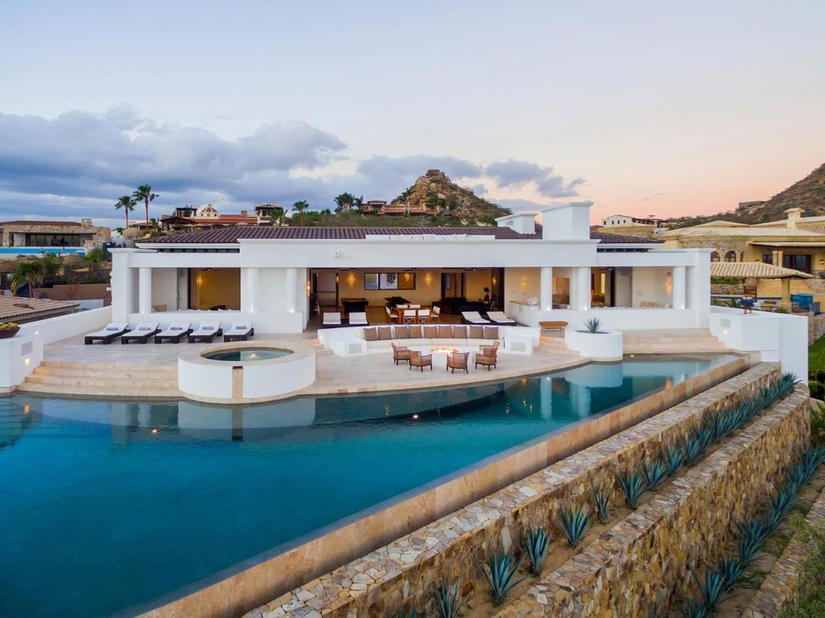 Casa Yvonne Modern Amenities Near Exclusive Golf Course Sleeps 16 Villa San Jose del Cabo Exterior photo